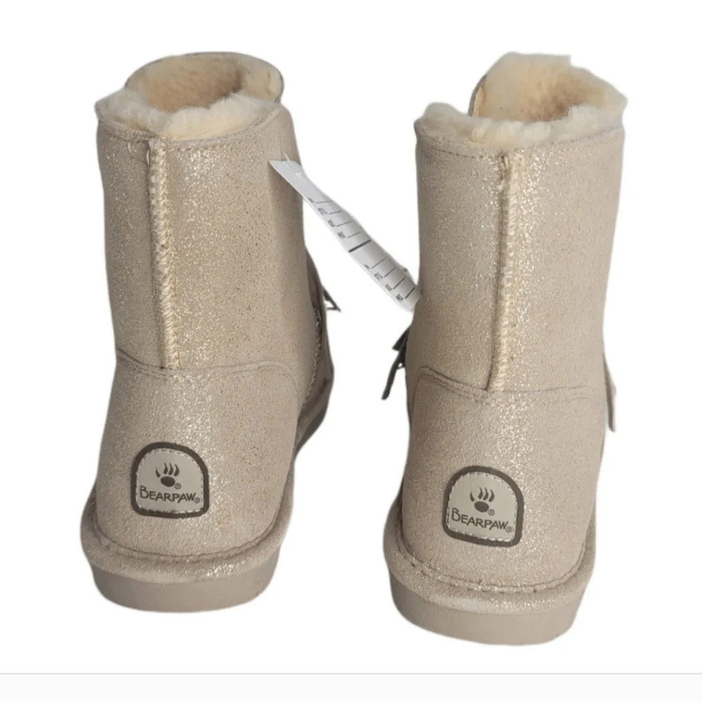 New Bearpaw Christie Metallic Boot Size 12M or 13M